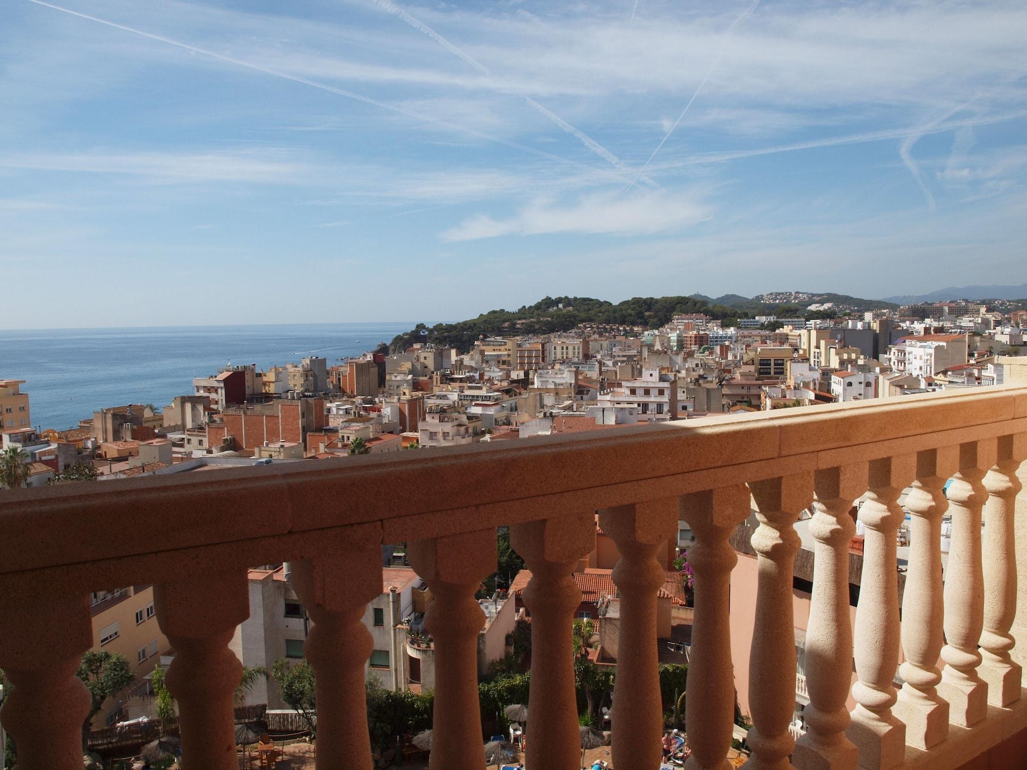 Hotel Alba Seleqtta Lloret de Mar Exterior photo
